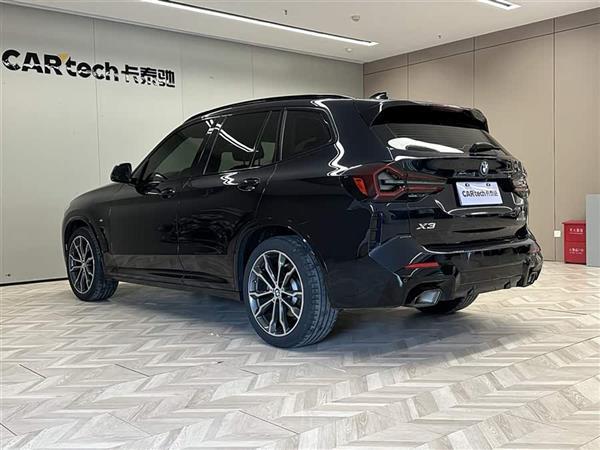 宝马X3 2022款 xDrive30i 领先型 M曜夜套装