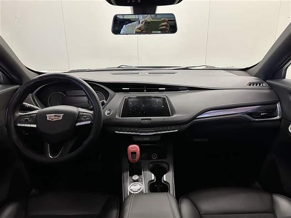 凯迪拉克XT4 2020款 改款 28T 两驱技术型