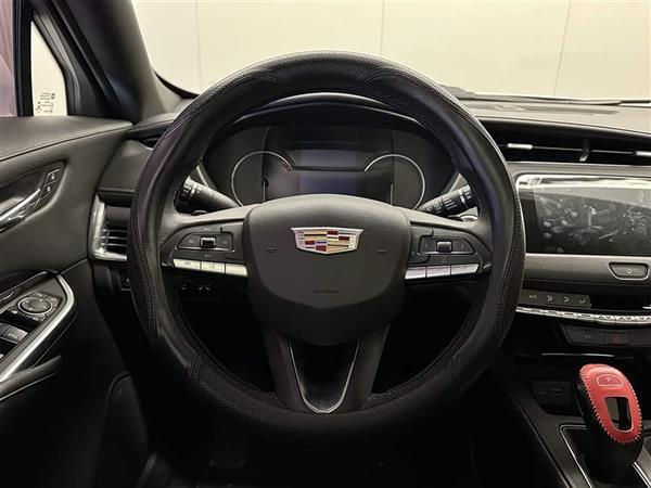 凯迪拉克XT4 2020款 改款 28T 两驱技术型