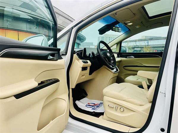 别克GL8 2023款 ES陆尊 尊享型