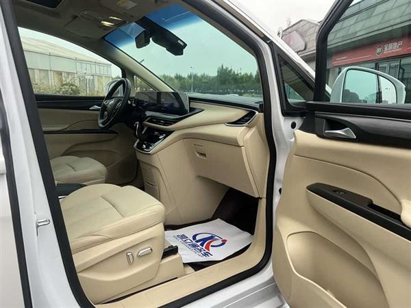 别克GL8 2023款 ES陆尊 尊享型