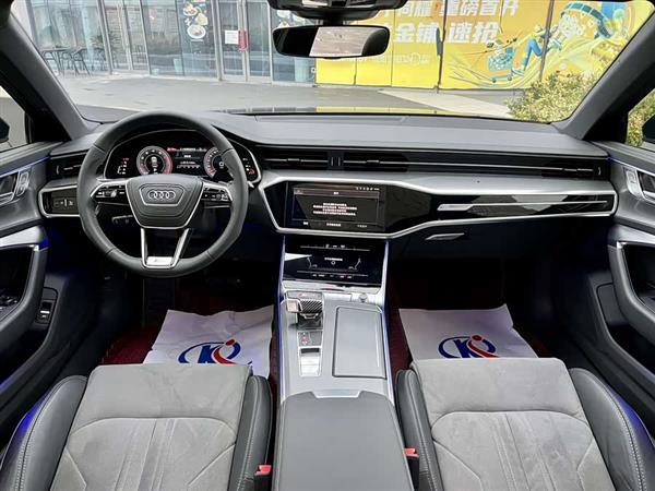 奥迪A6L 2023款 改款 40 TFSI 豪华动感型
