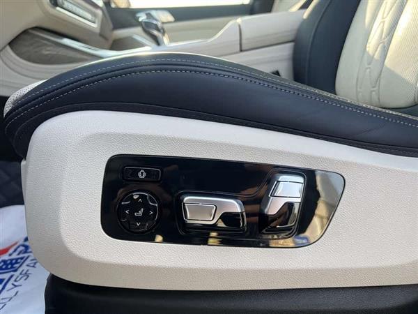 宝马X7 2022款 xDrive40i 行政型M运动套装