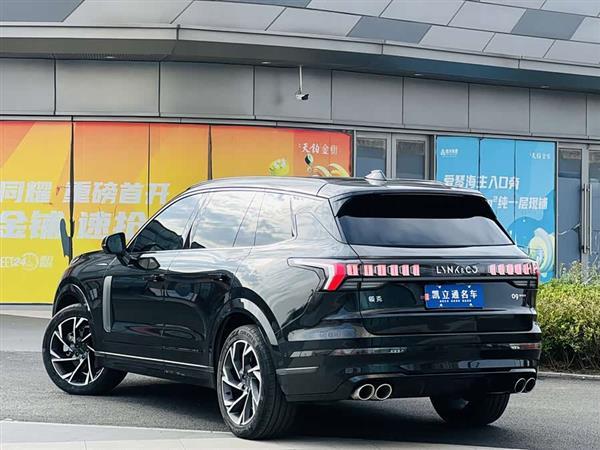 领克09 2021款 2.0T Halo 六座