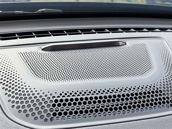 领克09 2021款 2.0T Halo 六座