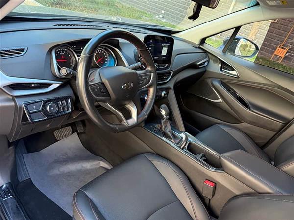 沃兰多 2020款 轻混 Redline 530T 自动纵享版（5+2款）