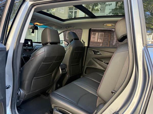 沃兰多 2020款 轻混 Redline 530T 自动纵享版（5+2款）