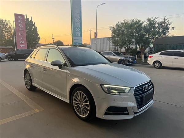 奥迪A3 2018款 30周年年型 Sportback 35 TFSI 时尚型