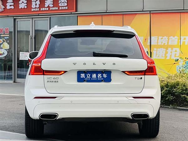 沃尔沃XC60 2021款 T5 四驱智逸豪华版