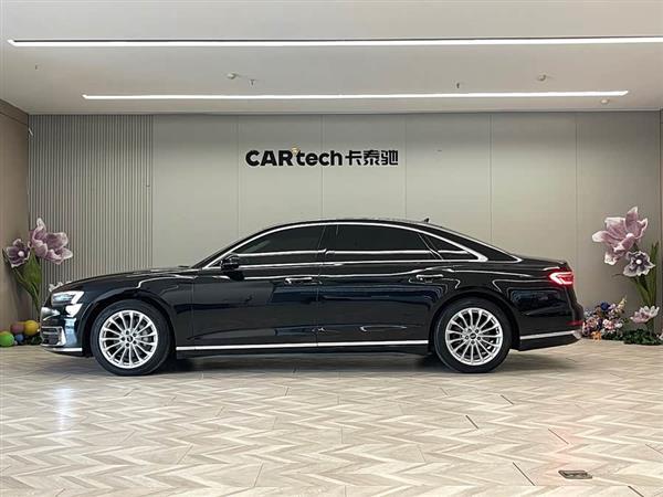 奥迪A8 2022款 A8L 50 TFSI quattro 舒适型典藏版