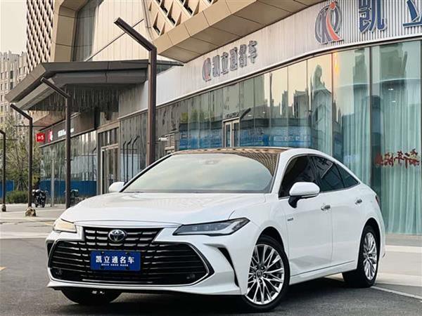 亚洲龙 2022款 双擎 2.5L XLE尊贵版