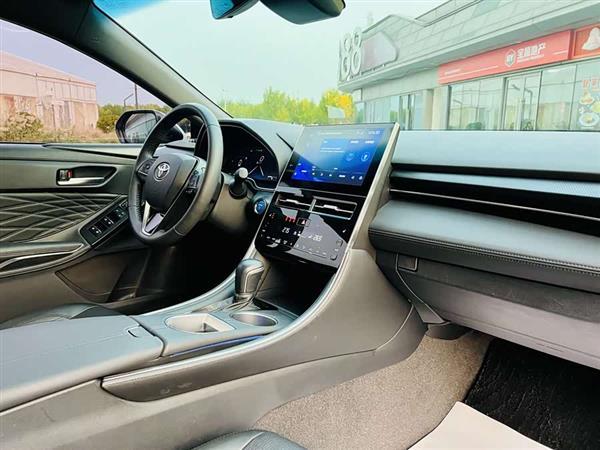 亚洲龙 2022款 双擎 2.5L XLE尊贵版