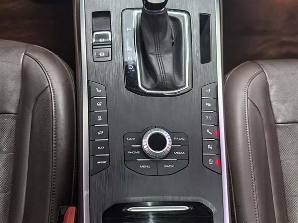 魏牌 VV5 2017款 2.0T 旗舰型