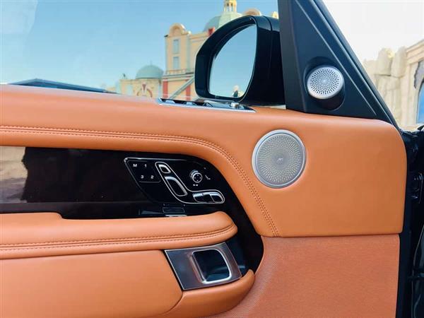 揽胜 2020款 3.0 L6 传世加长版