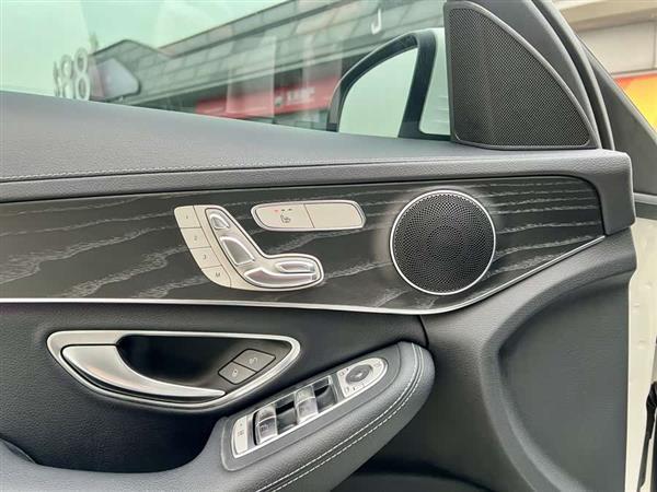 奔驰C级 2021款 C 260 L 运动版