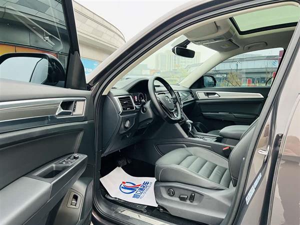 途昂 2020款 改款 330TSI 两驱豪华版