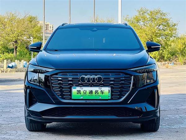 奥迪Q5 e-tron 2024款 50 e-tron quattro 光耀型 机甲套装