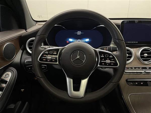 奔驰GLC 2022款 GLC 300 L 4MATIC 动感型臻藏版