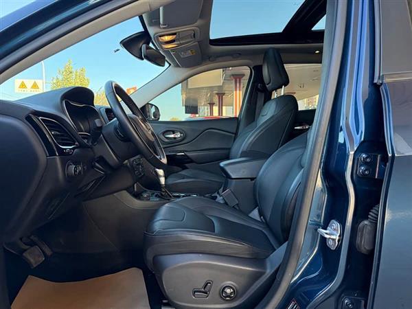 自由光 2020款 2.0T 四驱夜鹰版