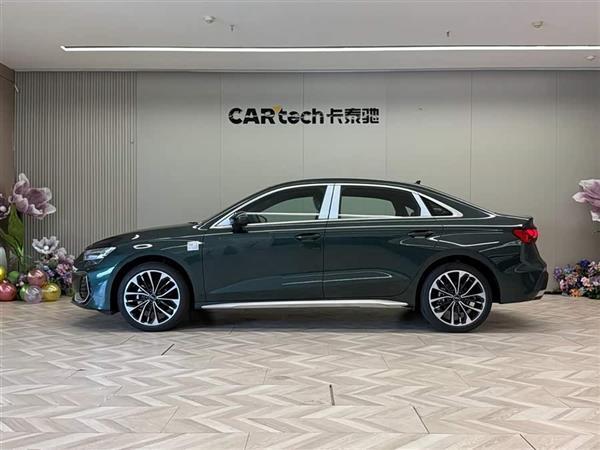 奥迪A3 2025款 A3L Limousine 35TFSI 飞驰尊享型 +豪华臻选包