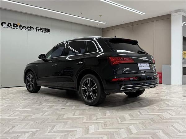 奥迪Q5L 2020款 45 TFSI 尊享时尚型