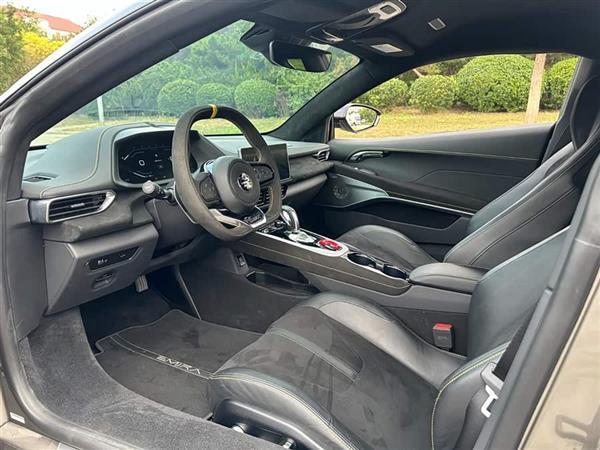 EMIRA 2021款 2.0T DCT First Edition