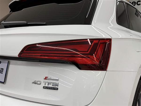 奥迪Q5L 2024款 40 TFSI 豪华动感型