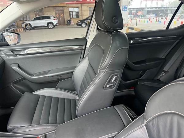 速派 2018款 TSI330 DSG豪华版 国V