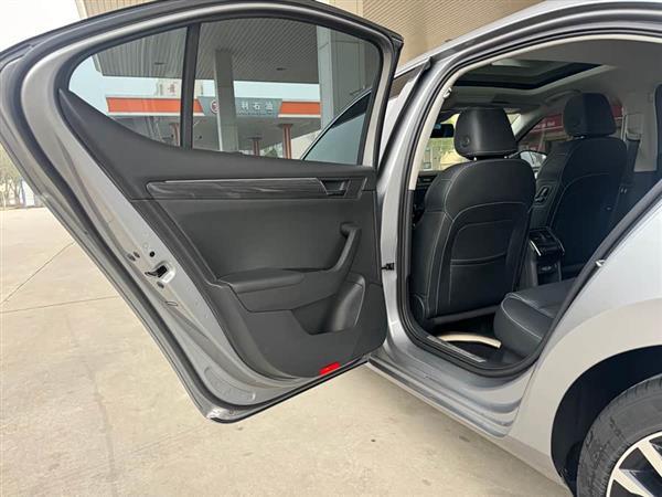 速派 2018款 TSI330 DSG豪华版 国V