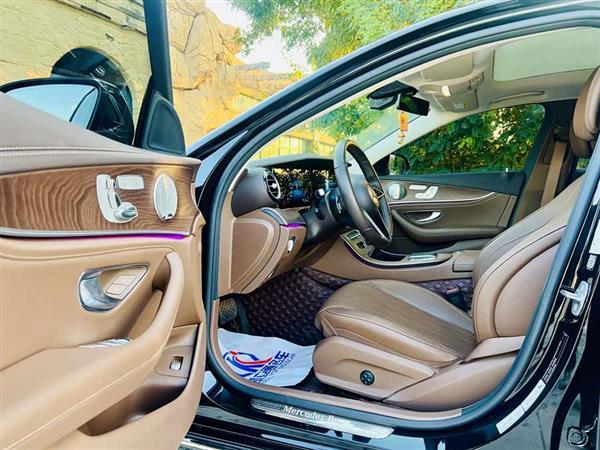 奔驰E级 2023款 改款 E 300 L 时尚型