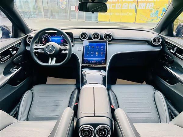 奔驰C级 2023款 C 260 L 运动版