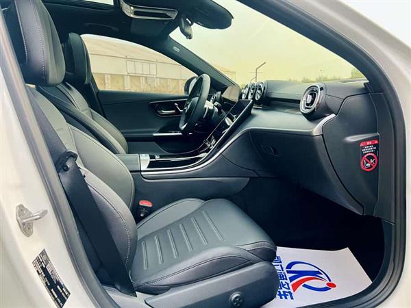 奔驰C级 2023款 C 260 L 运动版