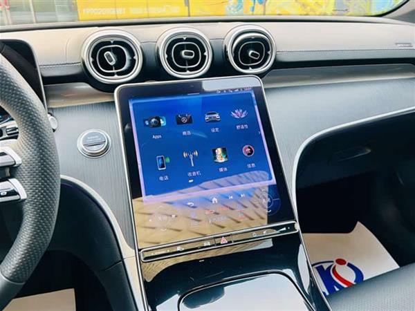 奔驰C级 2023款 C 260 L 运动版