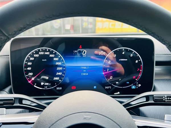 奔驰C级 2023款 C 260 L 运动版