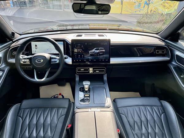 传祺GS8 2022款 领航系列 2.0TGDI 两驱豪华智联版（七座）