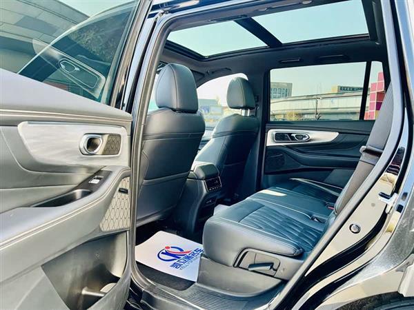 传祺GS8 2022款 领航系列 2.0TGDI 两驱豪华智联版（七座）