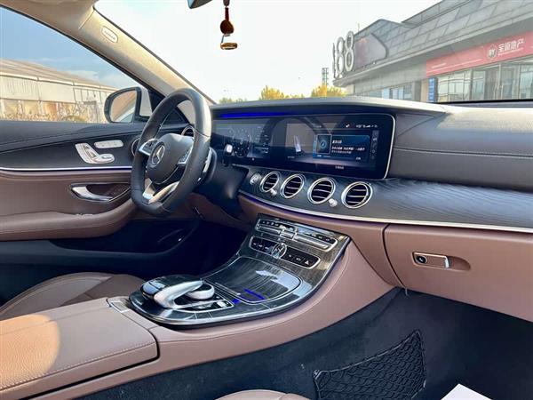 奔驰E级 2017款 E 300 L 运动豪华型