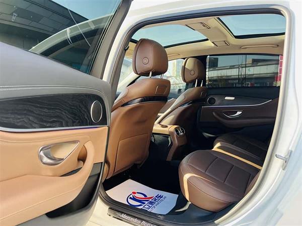 奔驰E级 2017款 E 300 L 运动豪华型