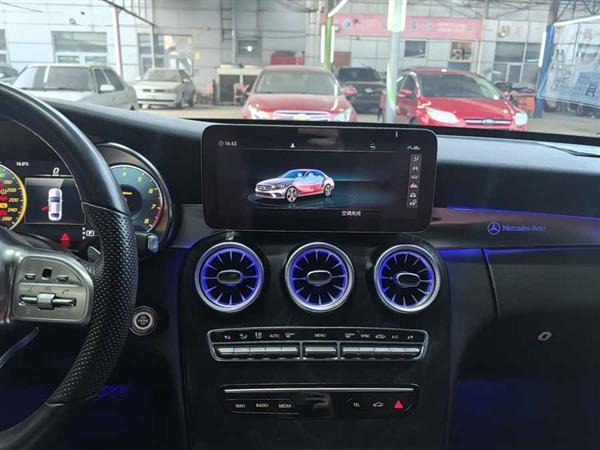 奔驰C级 2020款 C 260 运动版