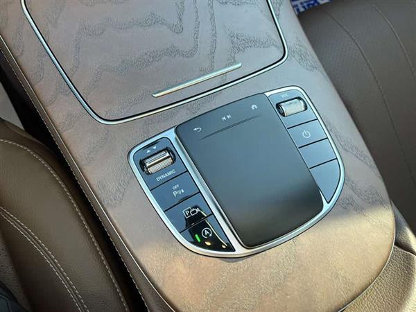 奔驰E级 2023款 E 300 L 时尚型