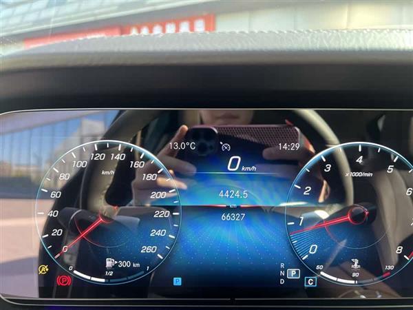 奔驰E级 2023款 E 300 L 时尚型