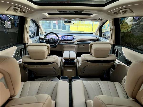 世纪 2023款 2.0T 七座臻享款