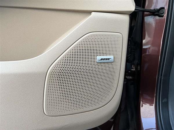 世纪 2023款 2.0T 七座臻享款