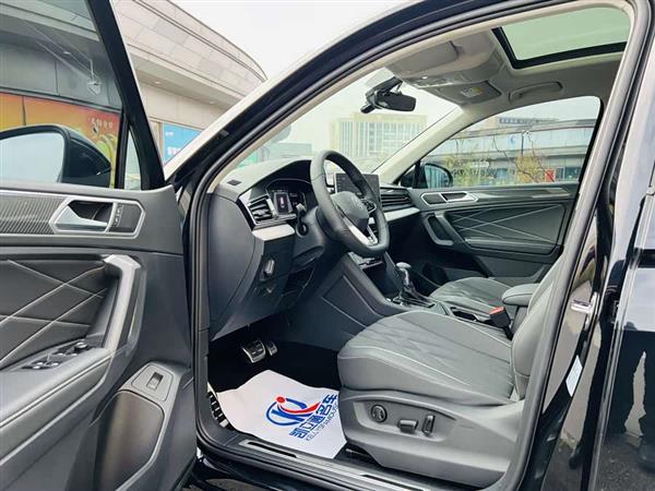 途观L 2022款 330TSI 自动两驱R-Line越享版