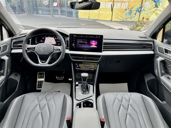 途观L 2022款 330TSI 自动两驱R-Line越享版