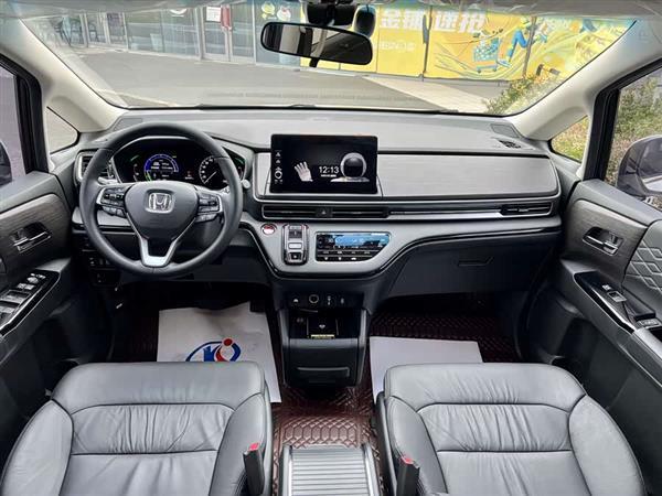 艾力绅 2022款 2.0L e:HEV 豪华先享版