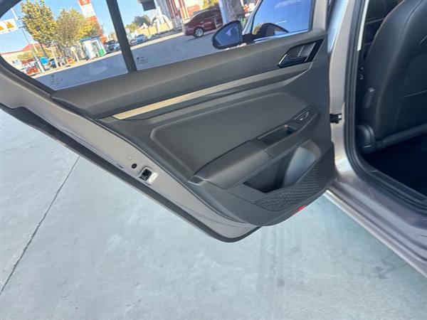 宝来 2021款 1.5L 自动精英智联版