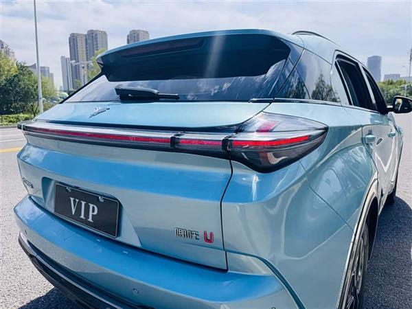 哪吒U 2022款 智400 磷酸铁锂