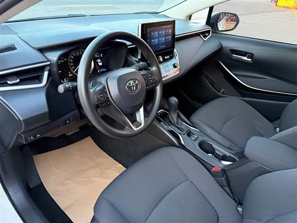 卡罗拉 2021款 双擎 1.8L E-CVT精英版