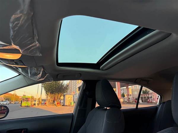 卡罗拉 2021款 双擎 1.8L E-CVT精英版